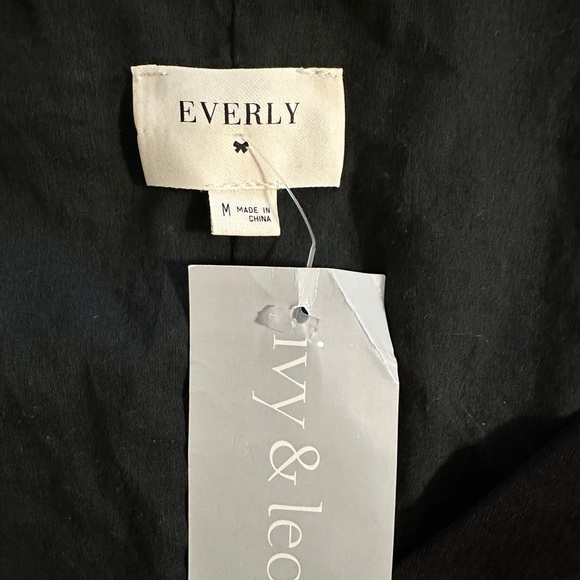 NWT Everly black ruffled wrap dress size medium. - Picture 3 of 8